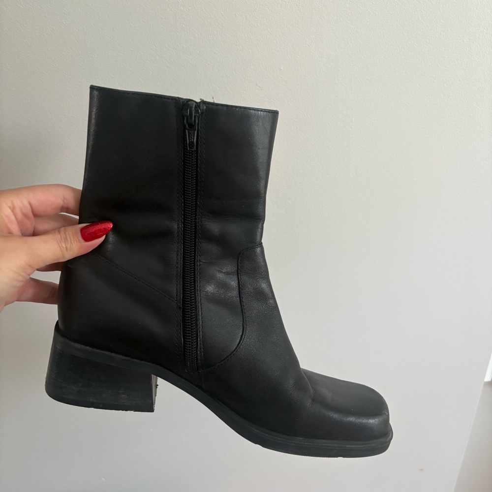 Vintage 90s Y2K Nine West square toe black leather boots size 6 carolyn bessette - Picture 4 of 11